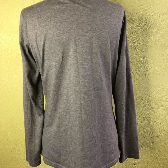 New Woman’s Studio by Liz Claiborne Top w/studs! - Picture 5 of 6